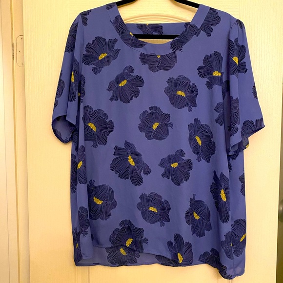 Halogen Scoop Neck, V Back Blouse - Picture 3 of 9